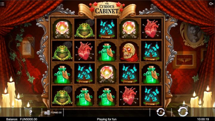 The Curious Cabinet slot machine screenshot